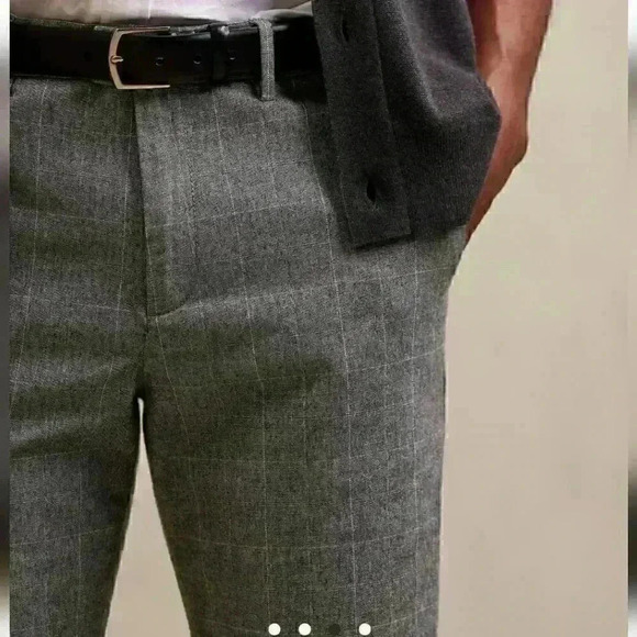 Banana Republic Plaid Grayson Slim-Tapered Fit Pant - Picture 4 of 10